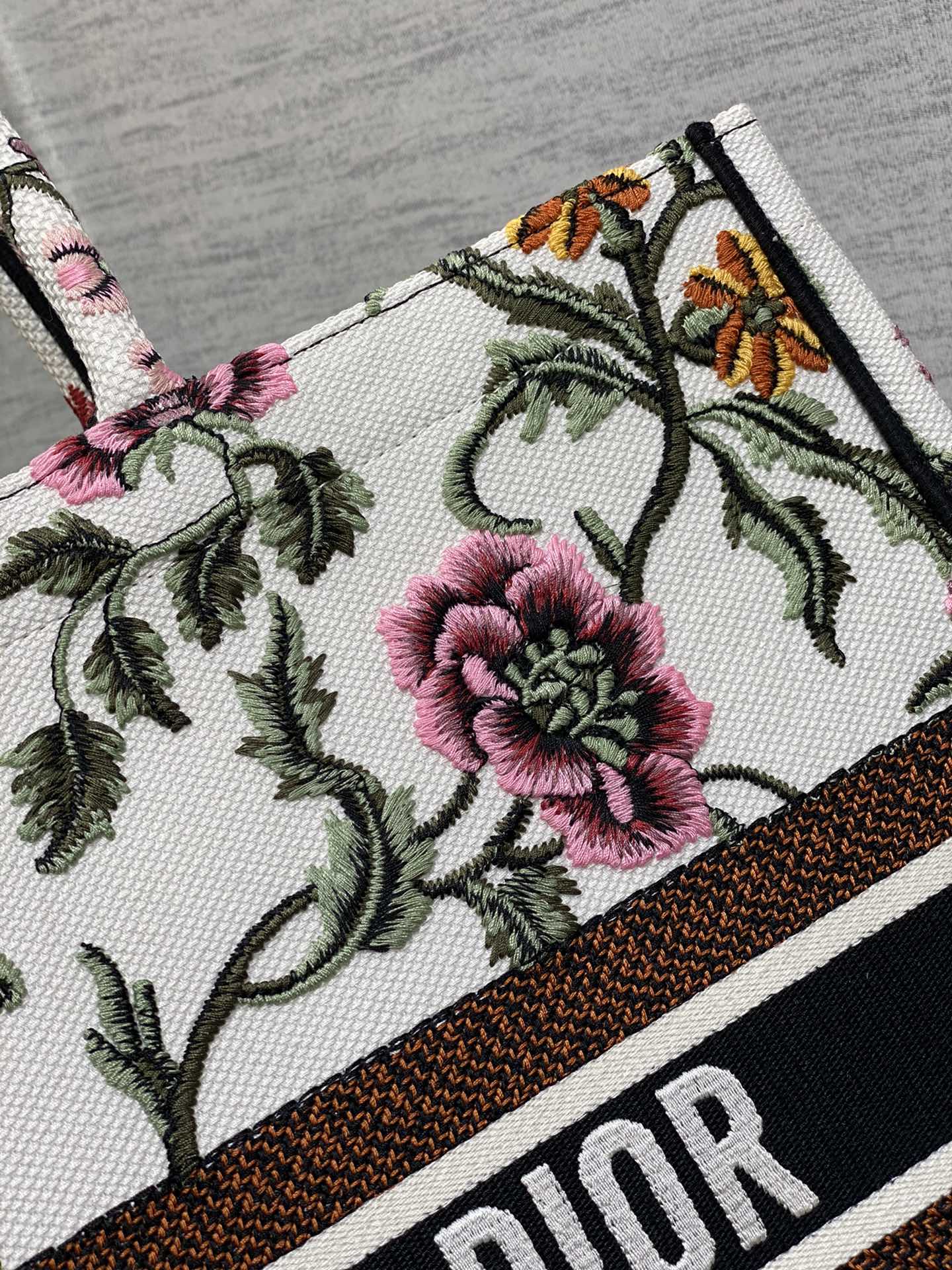迪D家 Book Tote 刺繡字母白花 大號41.5cm