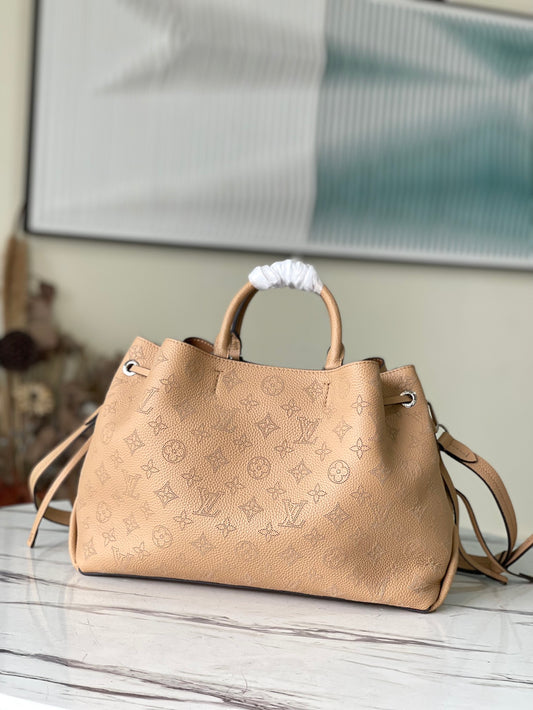 M59200 路L家-Bella Tote 手袋 奶茶色
