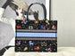 迪D家-BookTote 刺繡手袋 黑色圖案 37x30x16cm