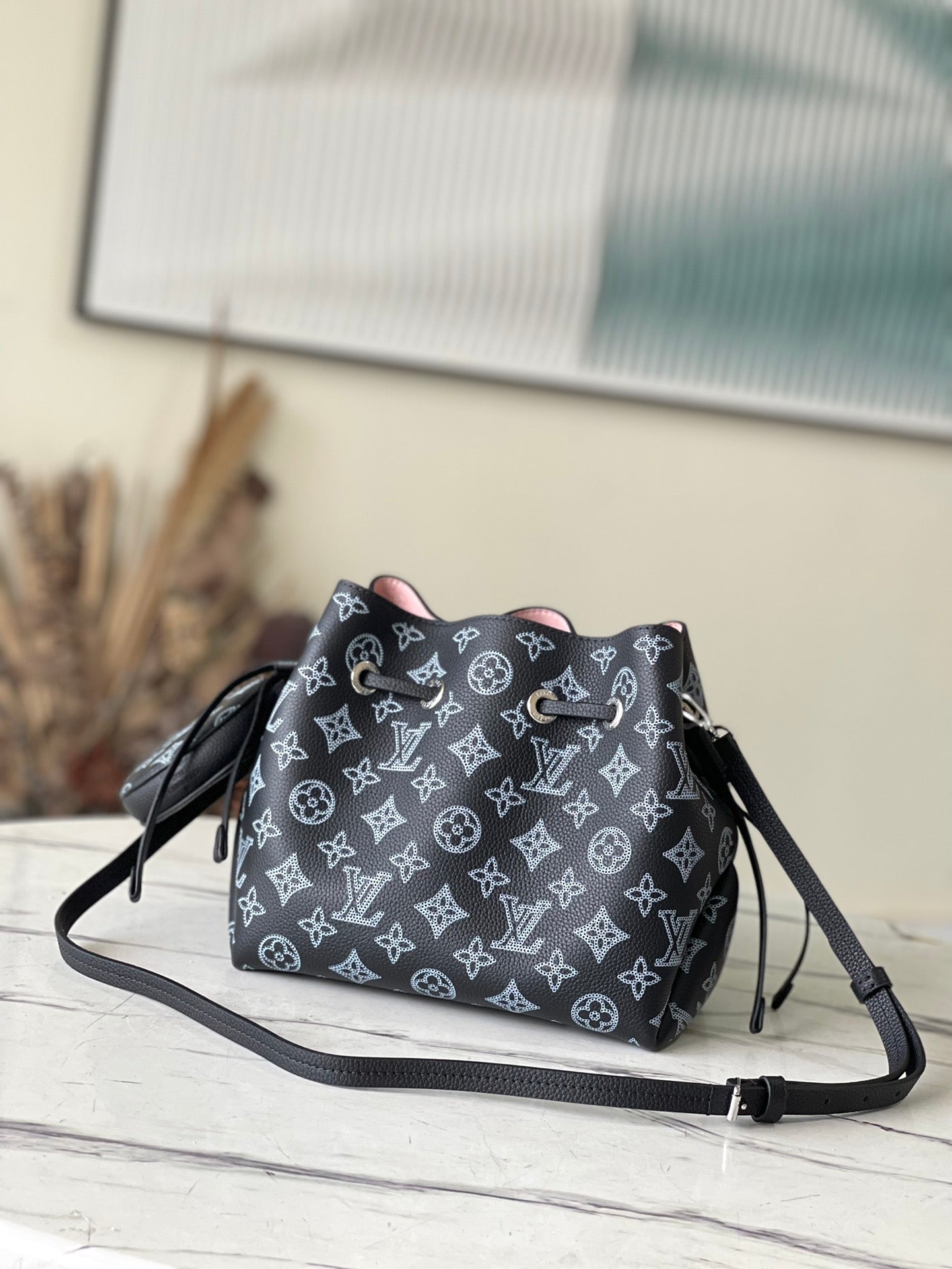 M21096 路L家-Bella Tote 托特包 黑