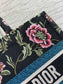 迪D家 Book Tote 刺繡字母黑色 中號36.5cm