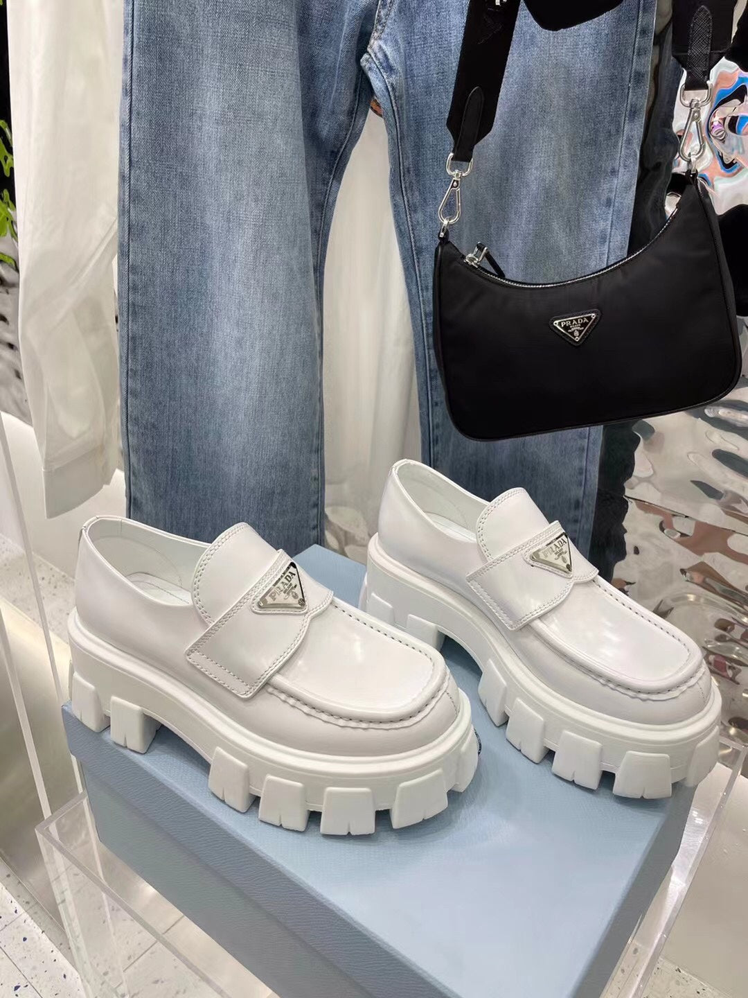 普P家-2024厚底樂福鞋 白色