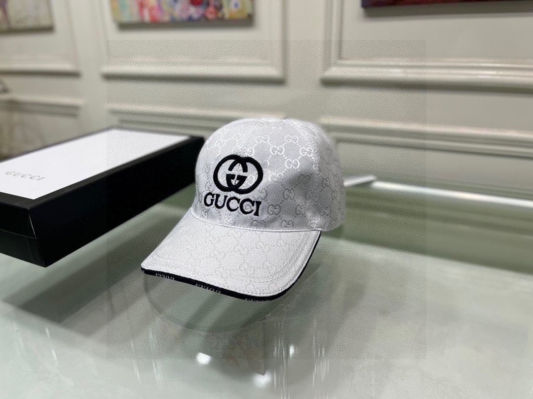 古G家-Logo刺繡棒球帽 白色