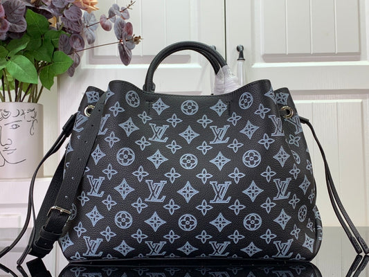 M59200 路L家-Bella Tote 手袋