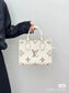 M46833 路L家-OnTheGo PM 托特購物包 白色