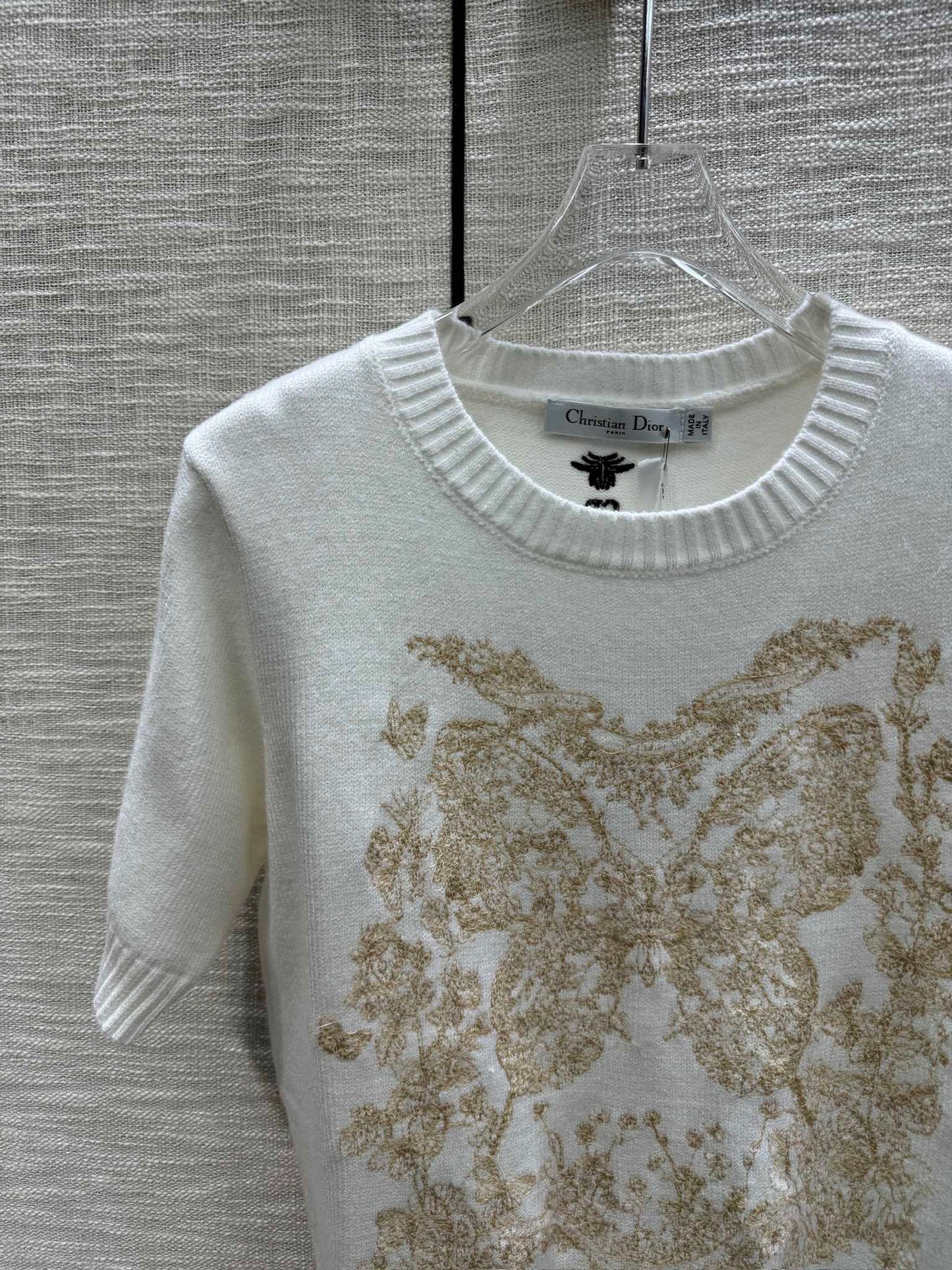 迪D家-2403 花花蝴蝶系列刺繡針織短袖 白色