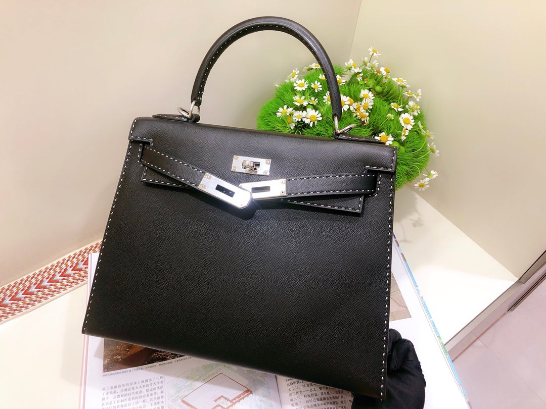 小愛款-限量 Kelly 28 Monsieur 89 nior 黑色 銀扣