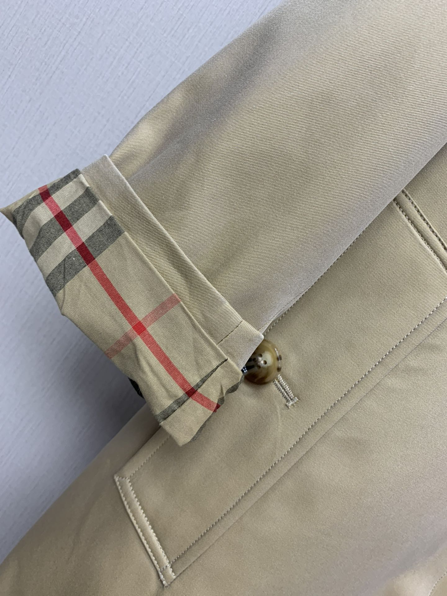 巴B家-2403 卡姆登版型輕便風衣 卡其色