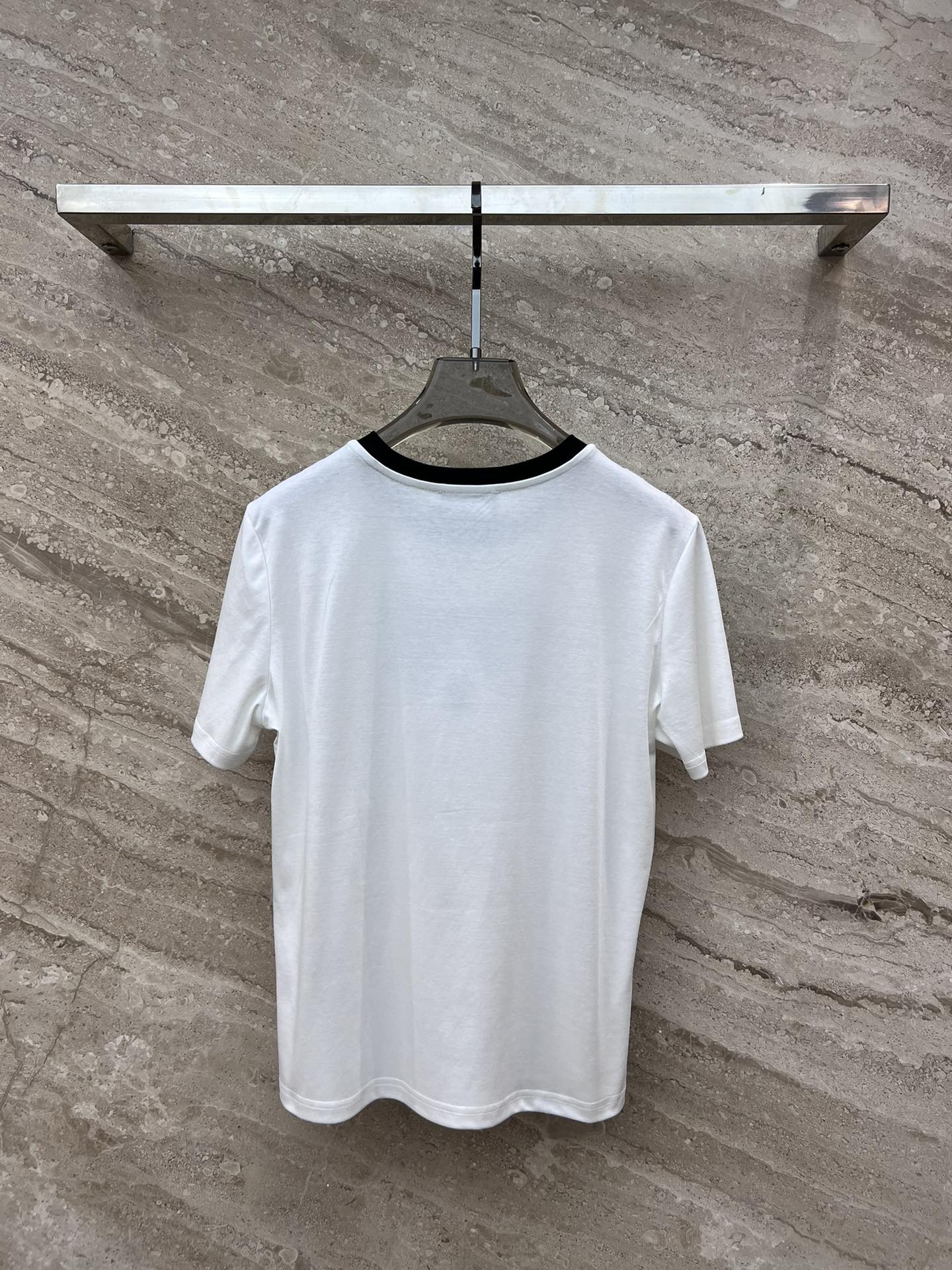 小香家-2403 亮片蝴蝶結刺繡短袖TEE