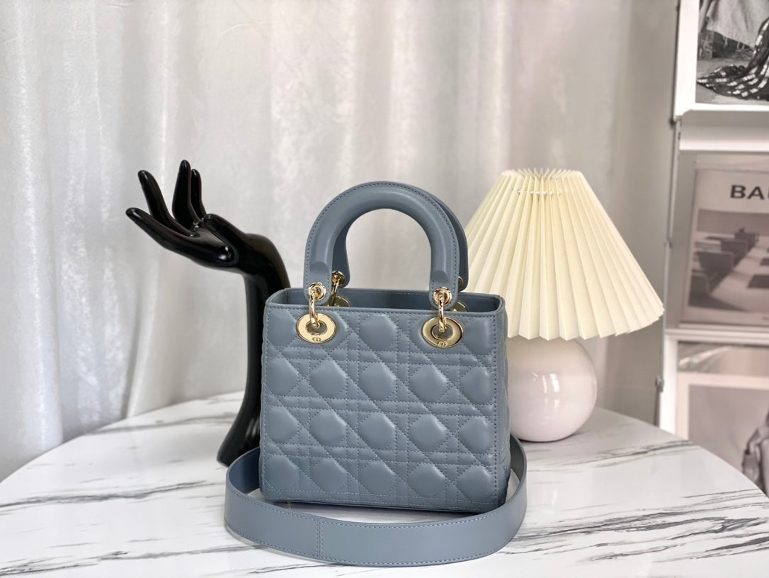 迪D家-Lady dior myABC 羊皮天藍色金扣 小號