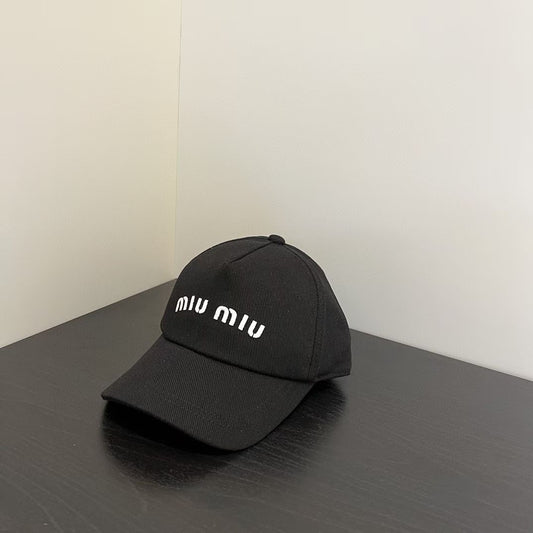 穆m家-刺繡LOGO棒球帽 黑色