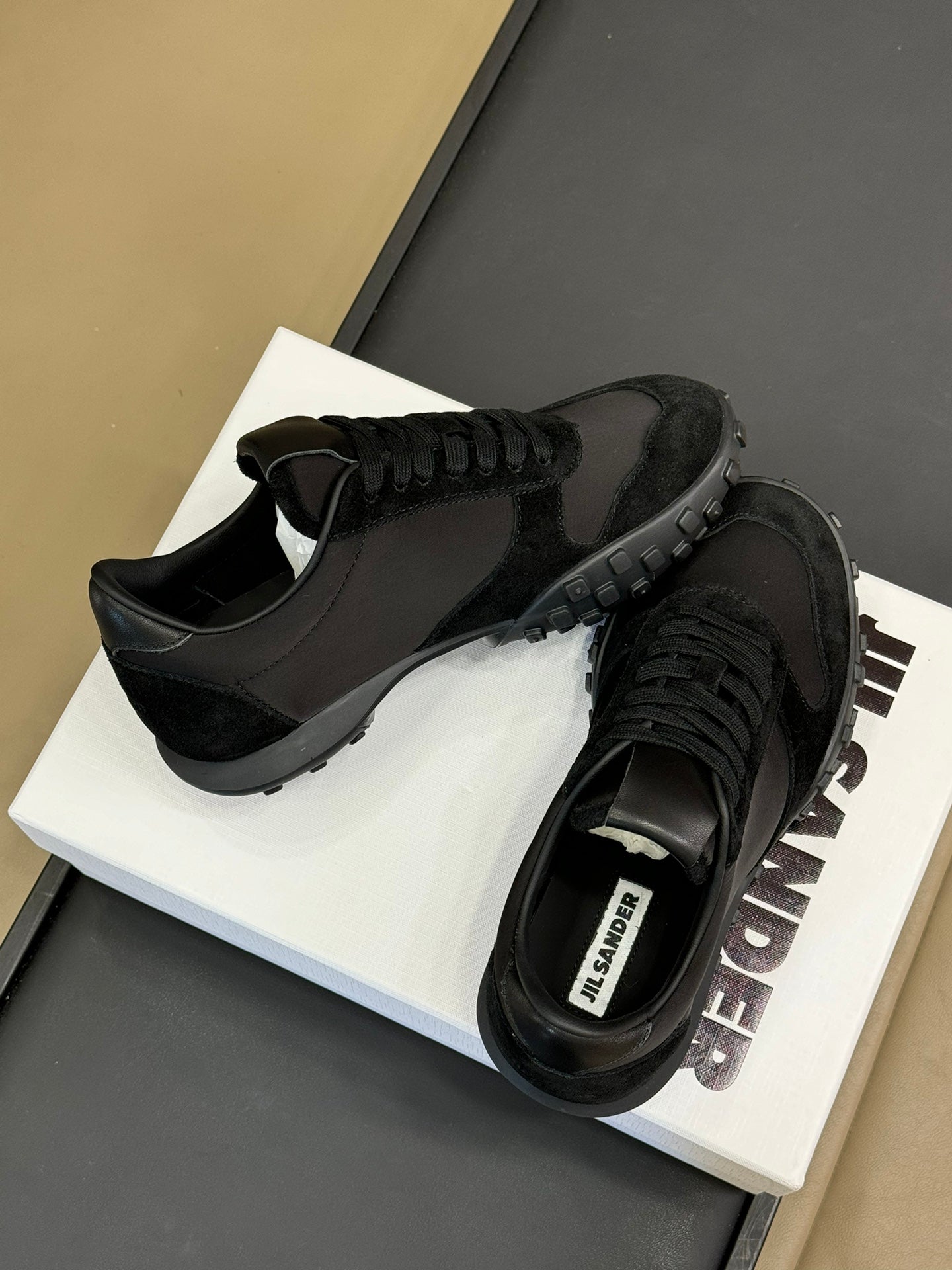Jil sander-2024 復古休閒鞋 黑色