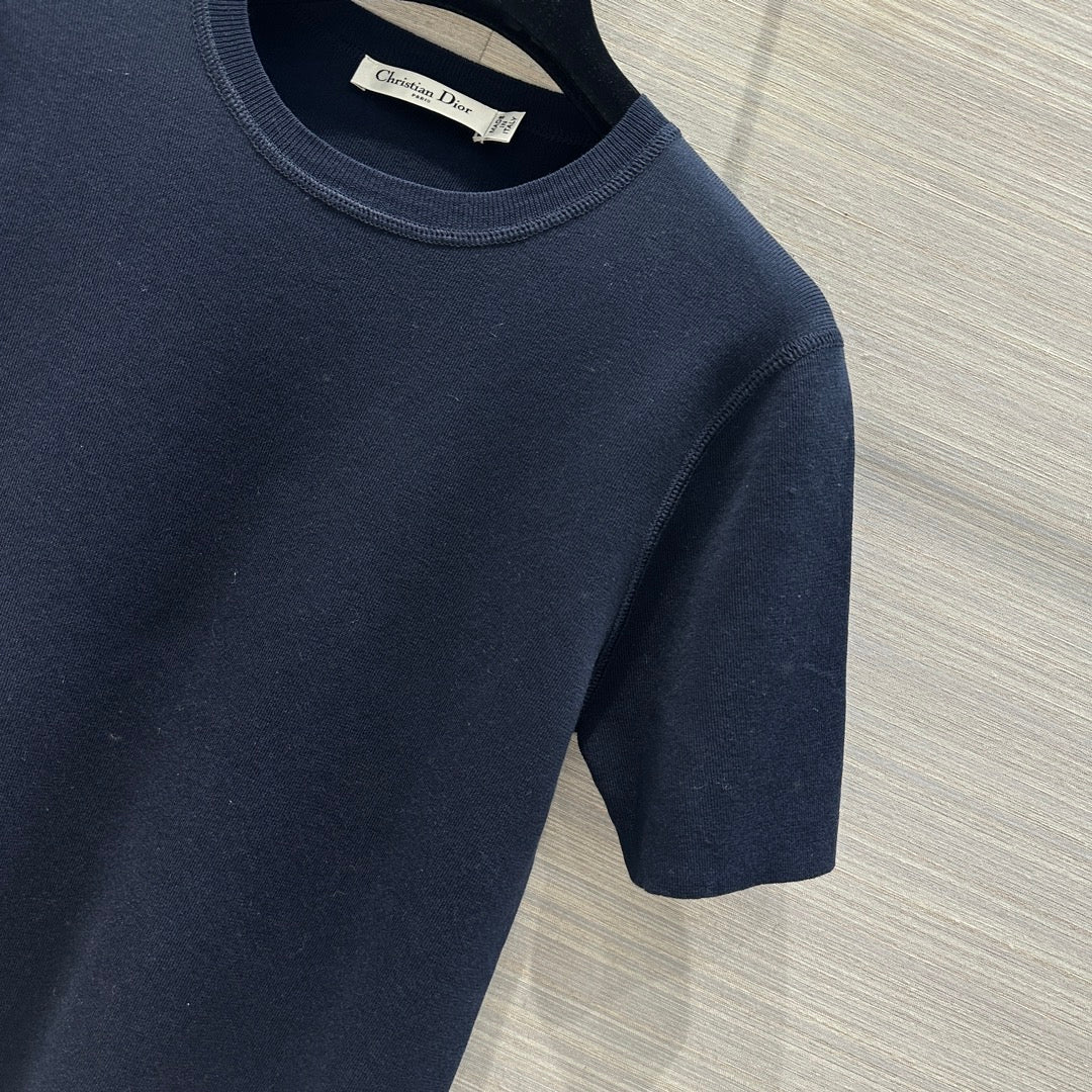 迪D家-2403 24春夏新品經典針織上衣