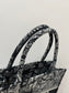迪D家 Book Tote SUMMER 23 黑色 中號36.5cm