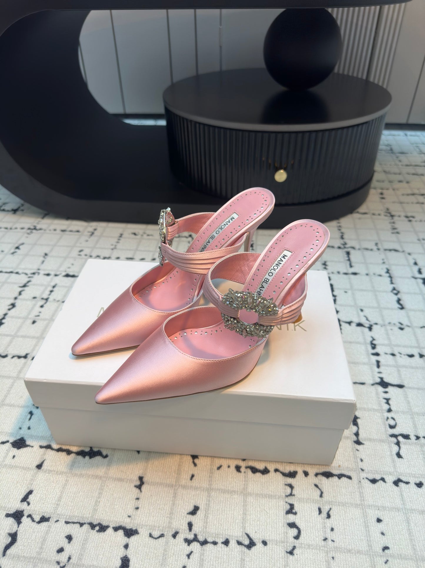 Manolo Blahnik-2024 尖頭高跟鞋 粉色