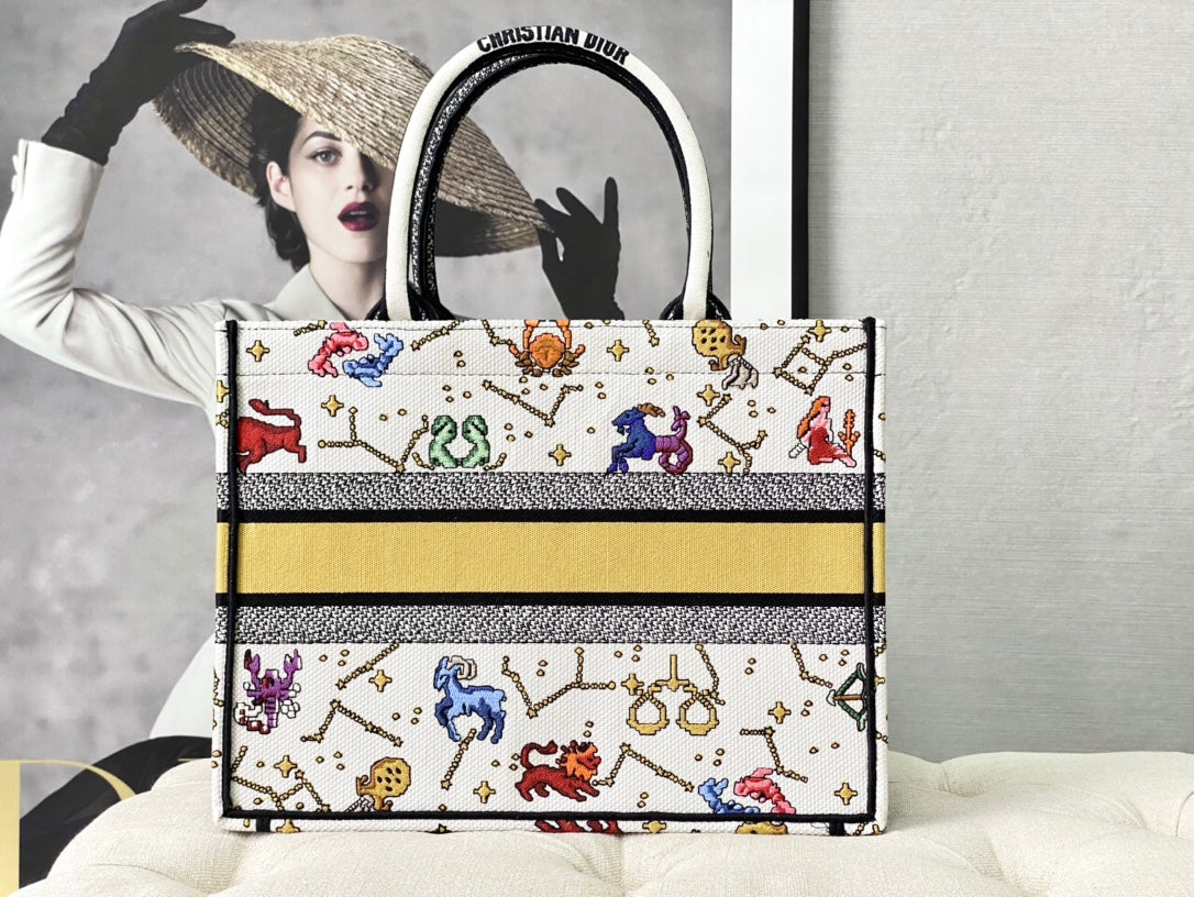 迪D家-BookTote 刺繡手袋 米白圖案 37x30x16cm