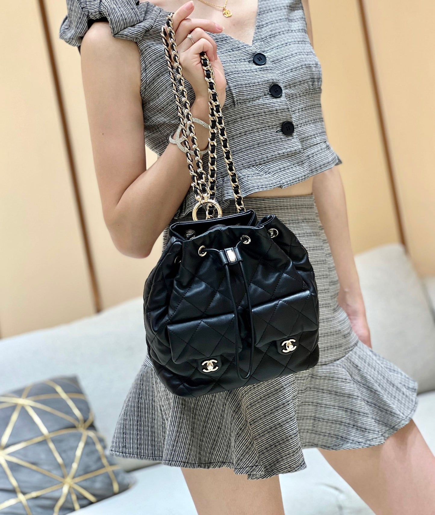 小香家-Chanel 23B 雙肩包背包 黑色