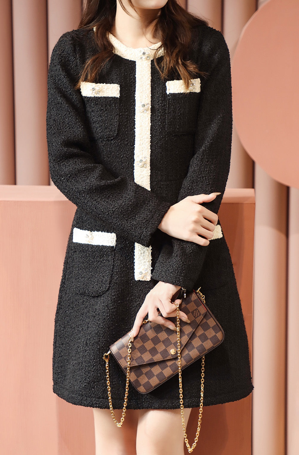 N63032 路L家-Félicie Pochette 三合一鏈條包 上身圖
