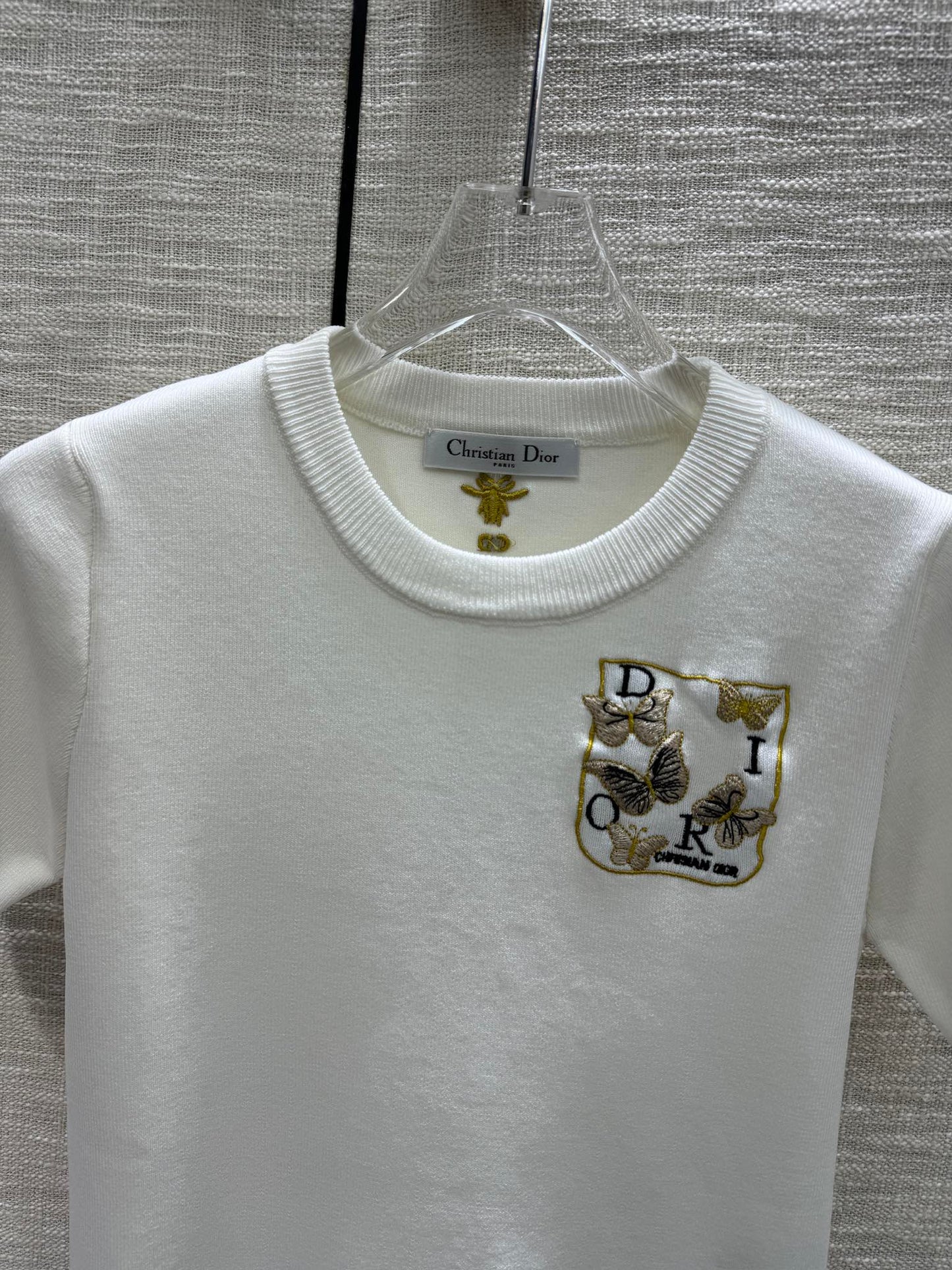 迪D家-2403 刺繡蝴蝶圓領針織短袖 白色