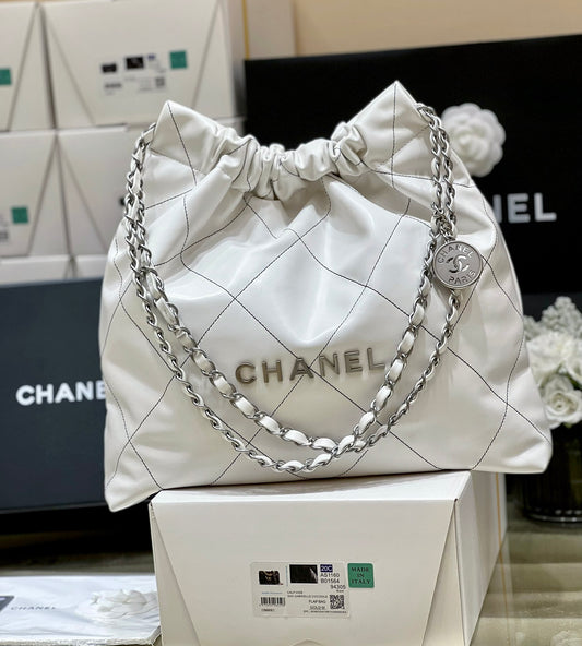 小香家-2023早春度假系列 22Bag 中號 白色配黑線