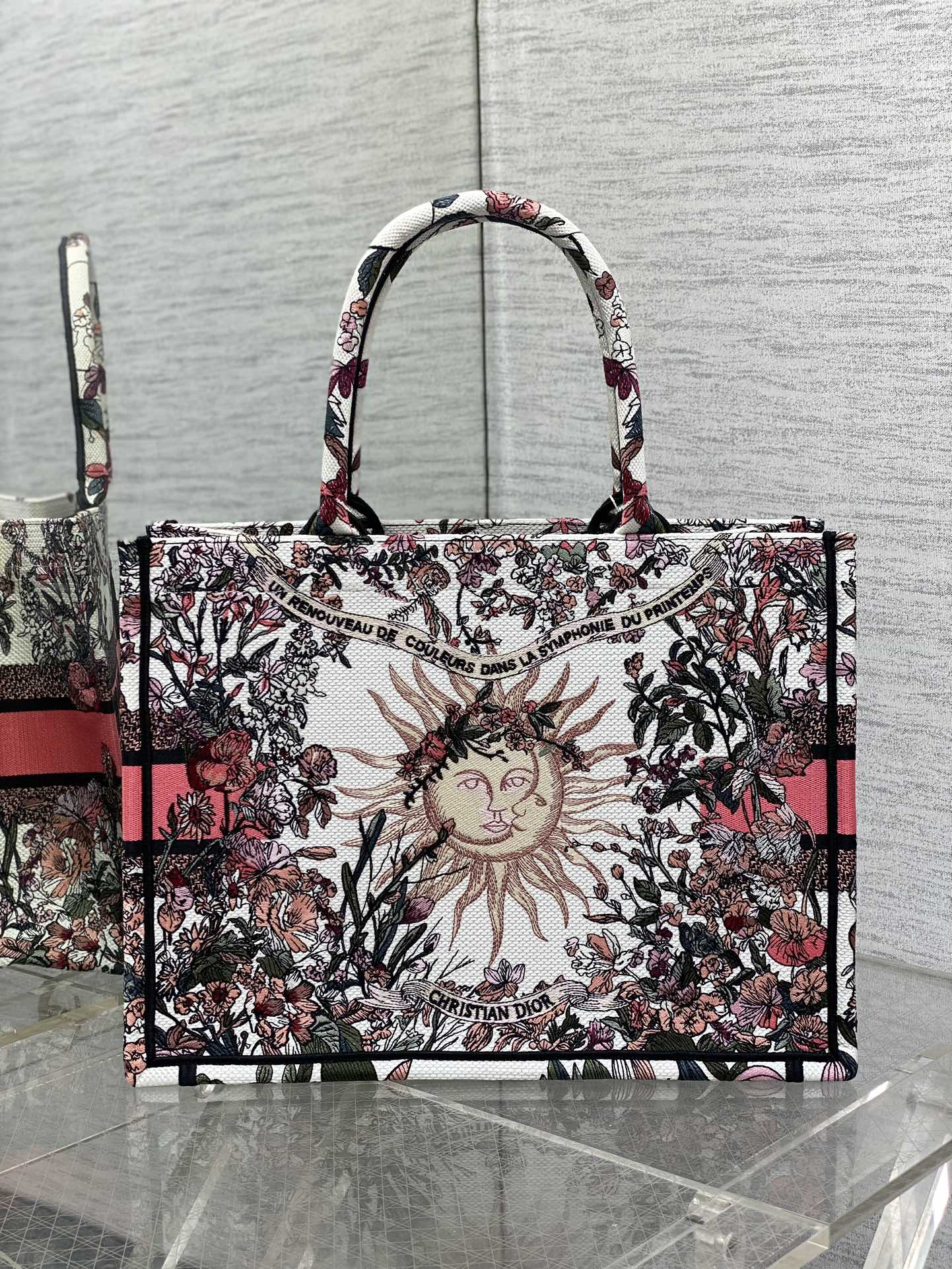 迪D家-2024春夏系列 Book Tote 太陽刺繡 白粉色 中號