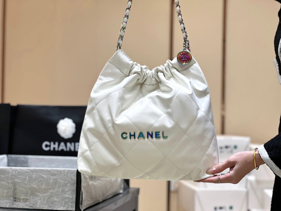 小香風-早春新款Chanel 22號手袋 白色大號