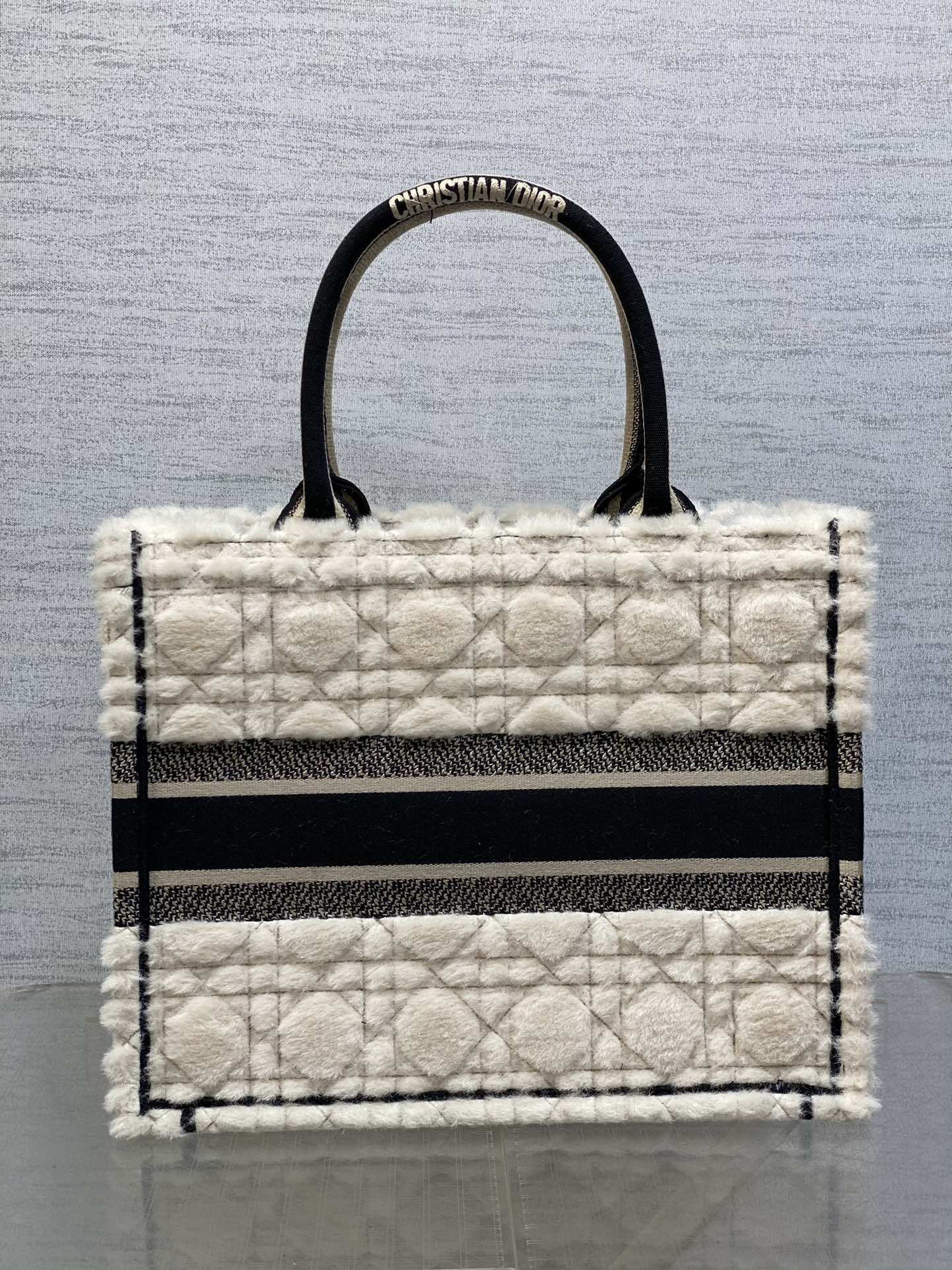 迪D家-Book tote 毛絨白黑色 中號