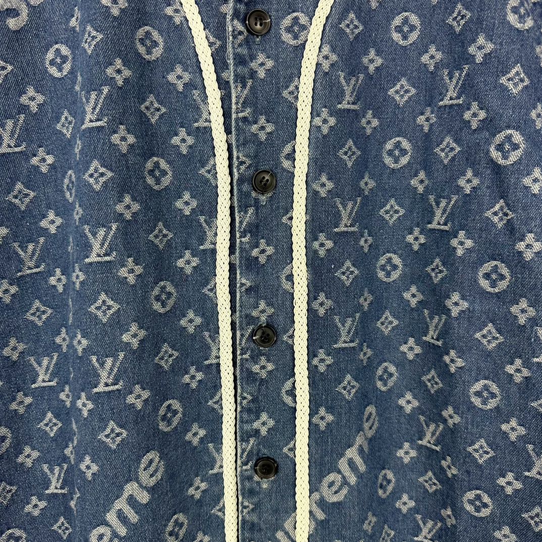 2404119