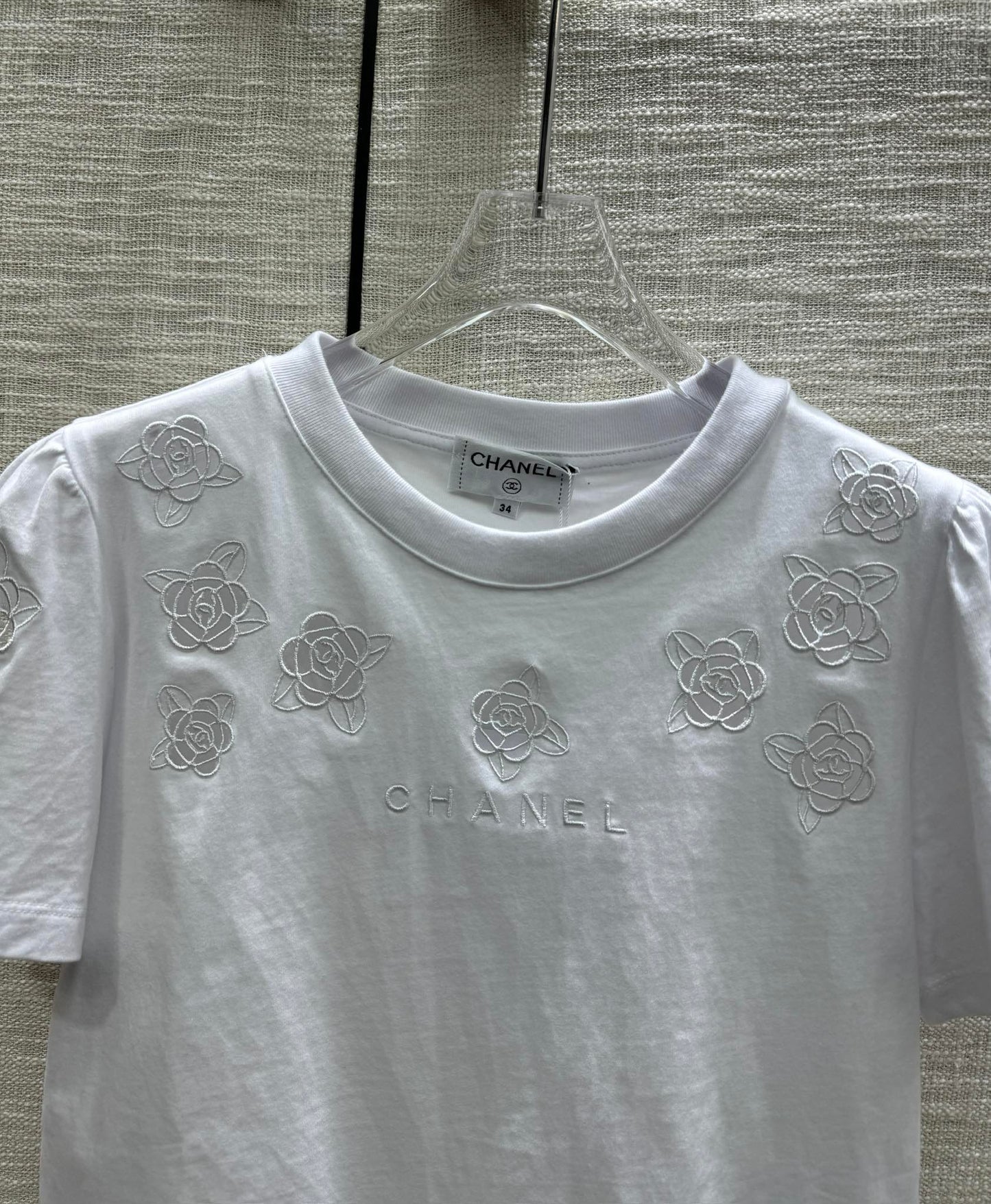 小香家-2403 花朵鏤空TEE 白色