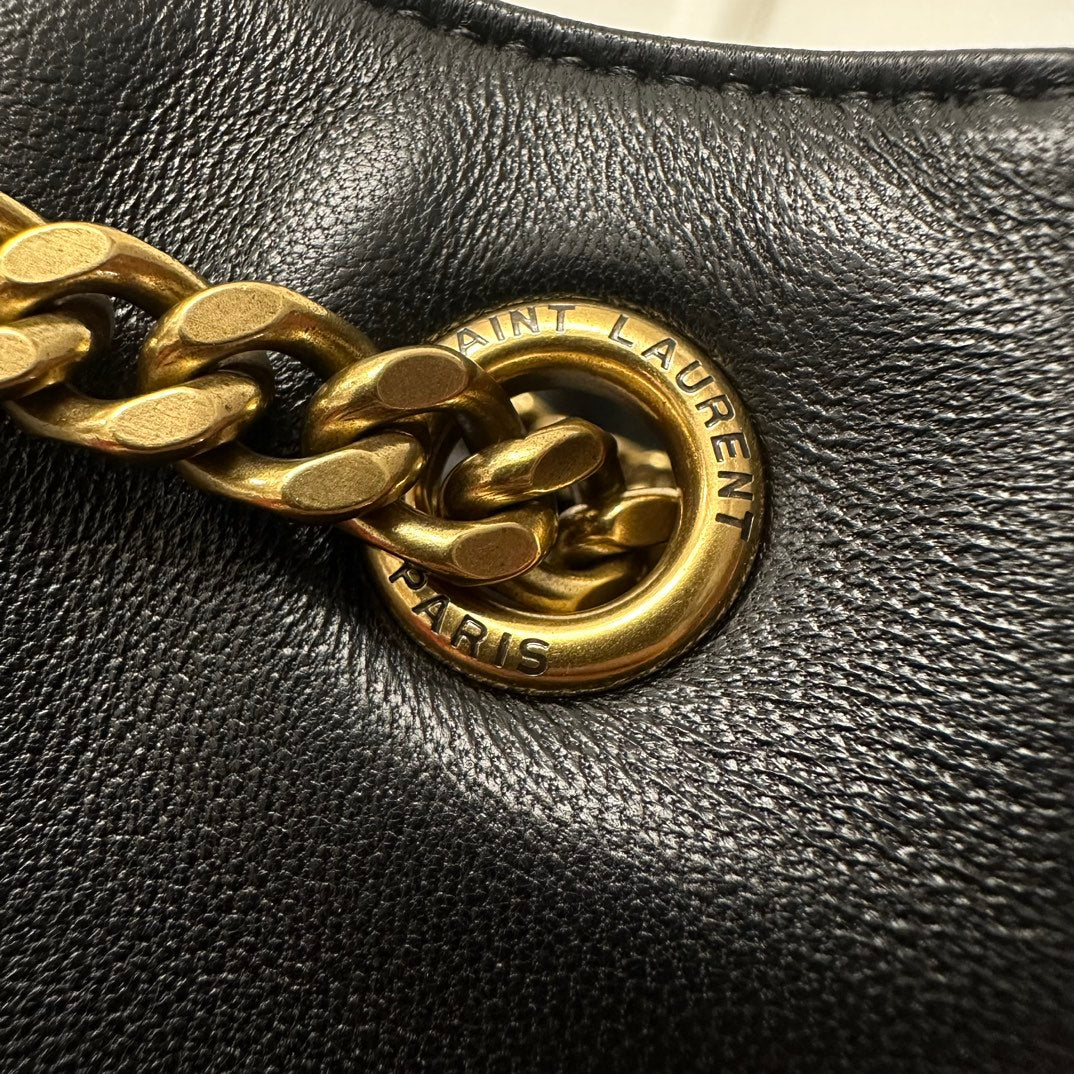 聖Y羅-Joe Backpack 絎縫雙肩包 黑色金扣 29CM
