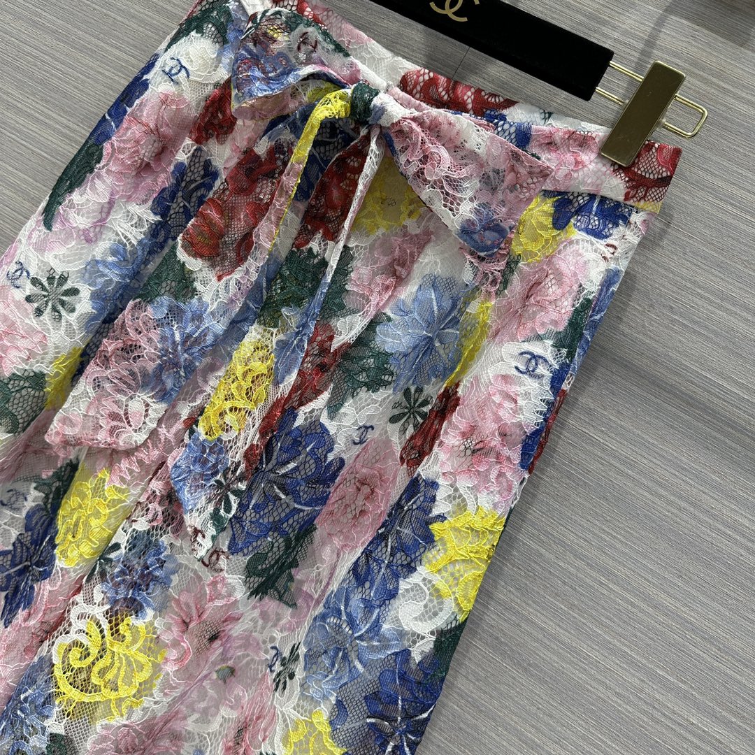 小香家-2404 油畫蕾絲印花寬褲