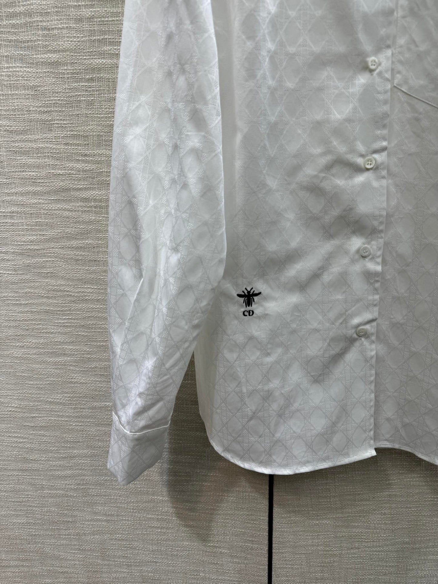迪D家-2403 藤格暗紋logo長袖襯衫 白色