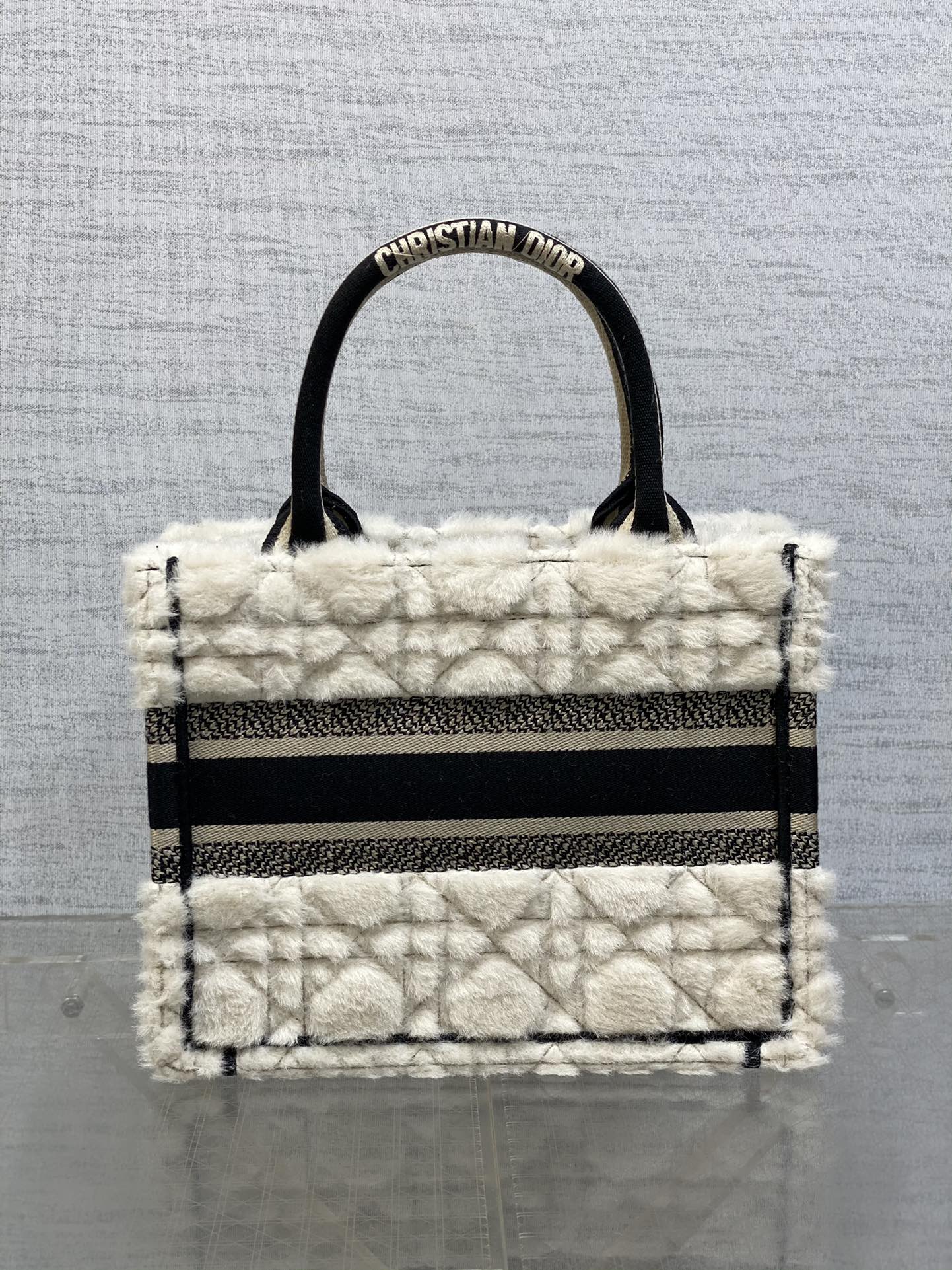 迪D家-Book tote 毛絨白黑色 小號
