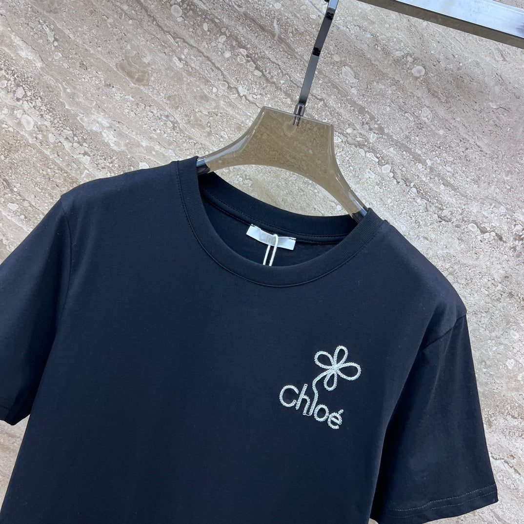 克羅C-2403 24SS春夏季新款字母花朵刺繡短袖TEE 黑色