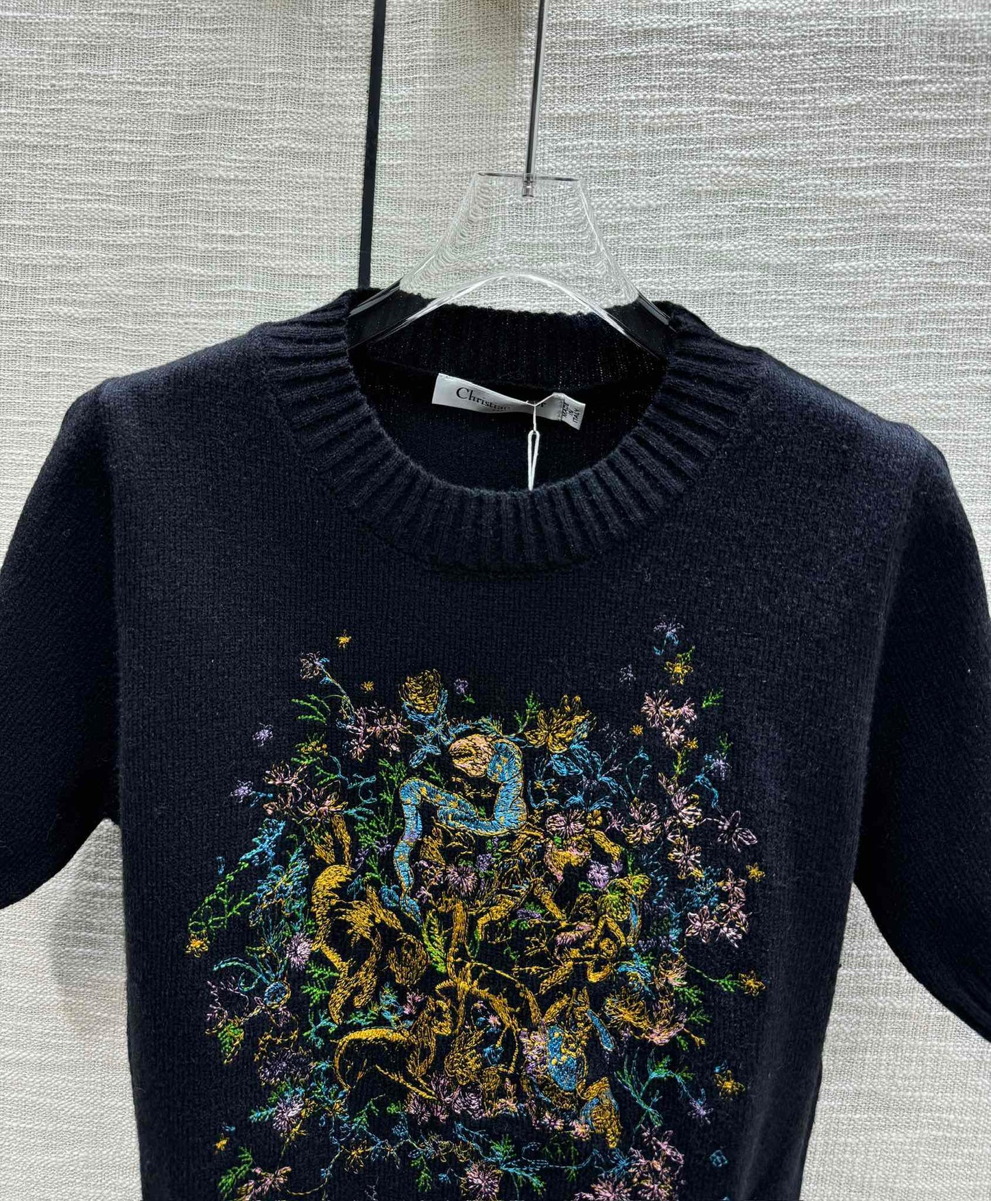 迪D家-2403 24早春最新系列重工刺繡針織短袖 黑色