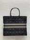 迪D家-Book tote 毛絨黑藍色 大號