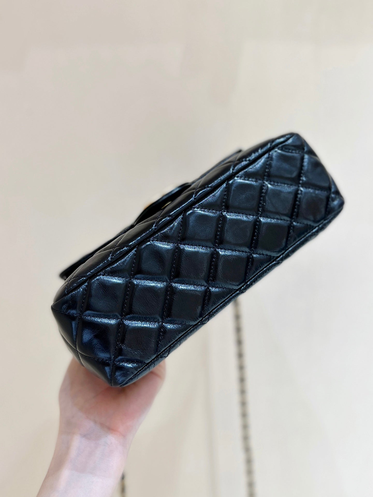 小香家-Chanel Hobo 23c早春款 油蠟皮黑色 大號