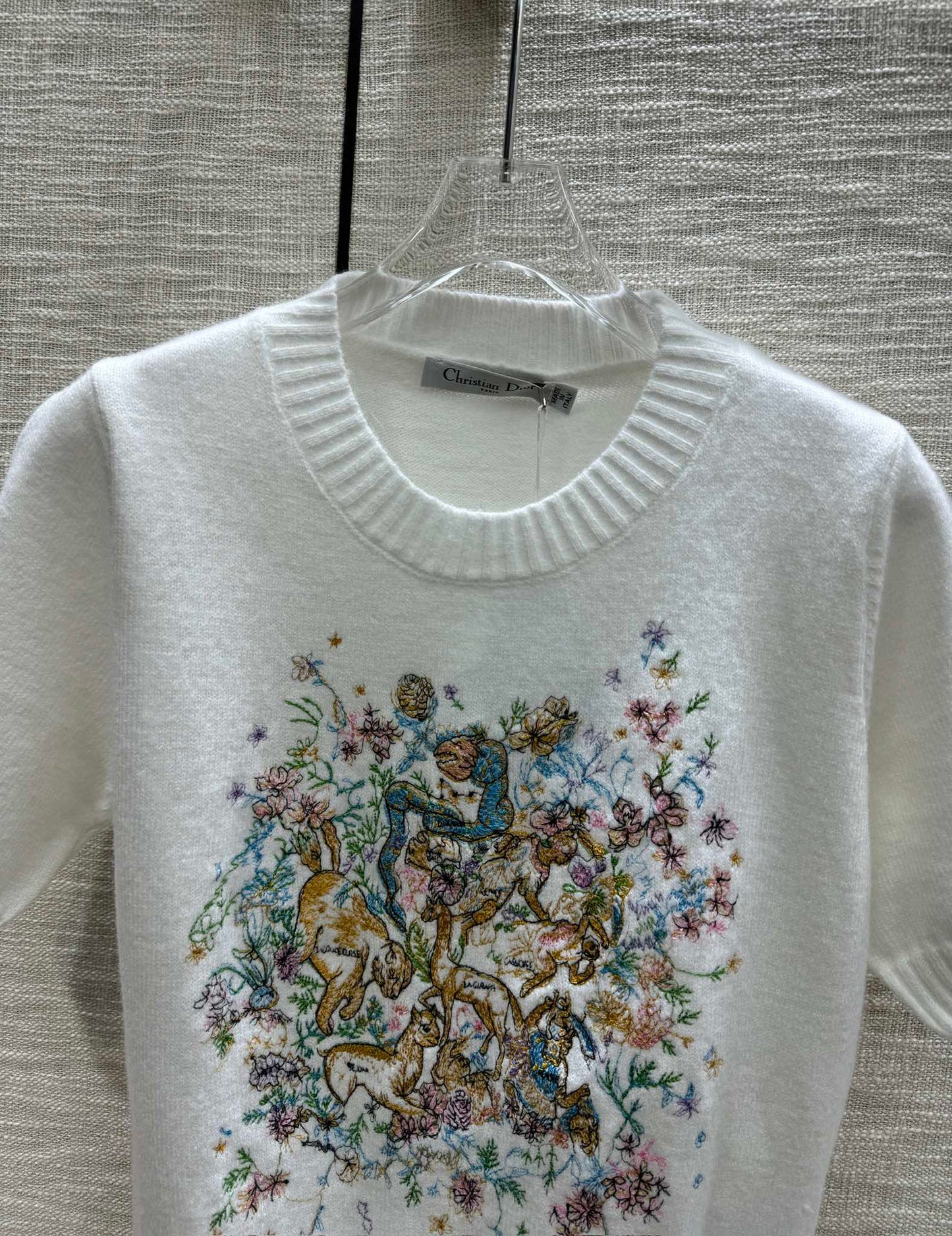 迪D家-2403 24早春最新系列重工刺繡針織短袖 白色