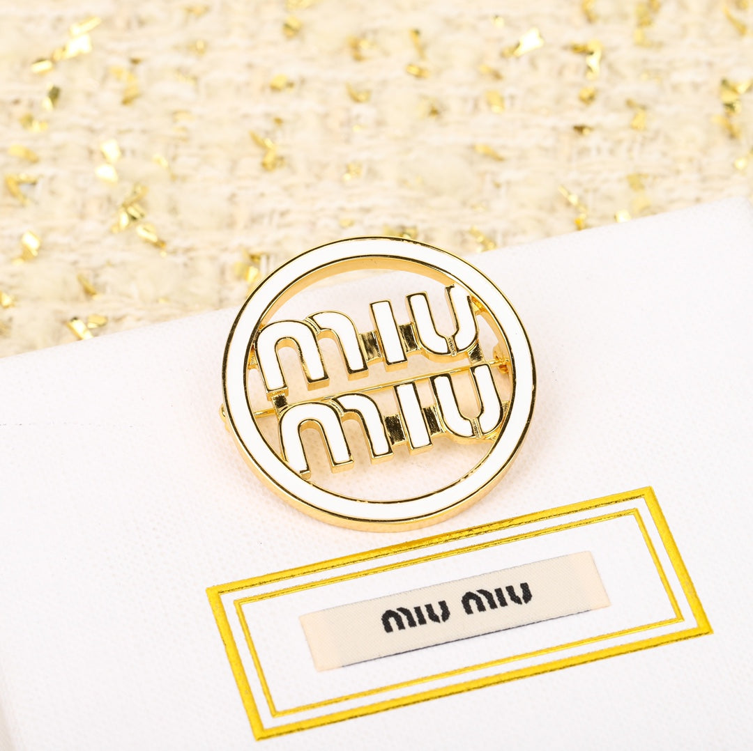 Miu Miu-胸針001