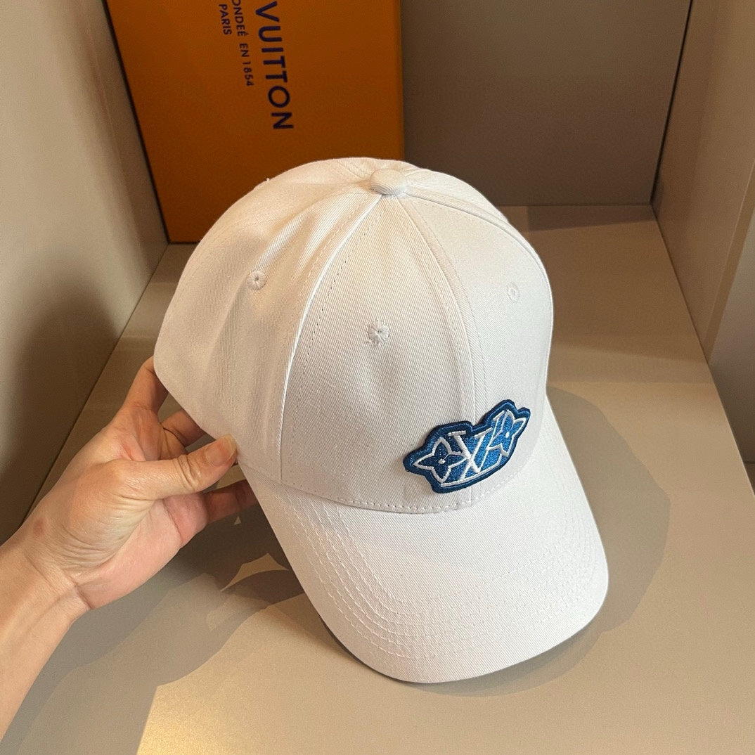 路L家-新款Logo刺繡鴨舌帽 白色