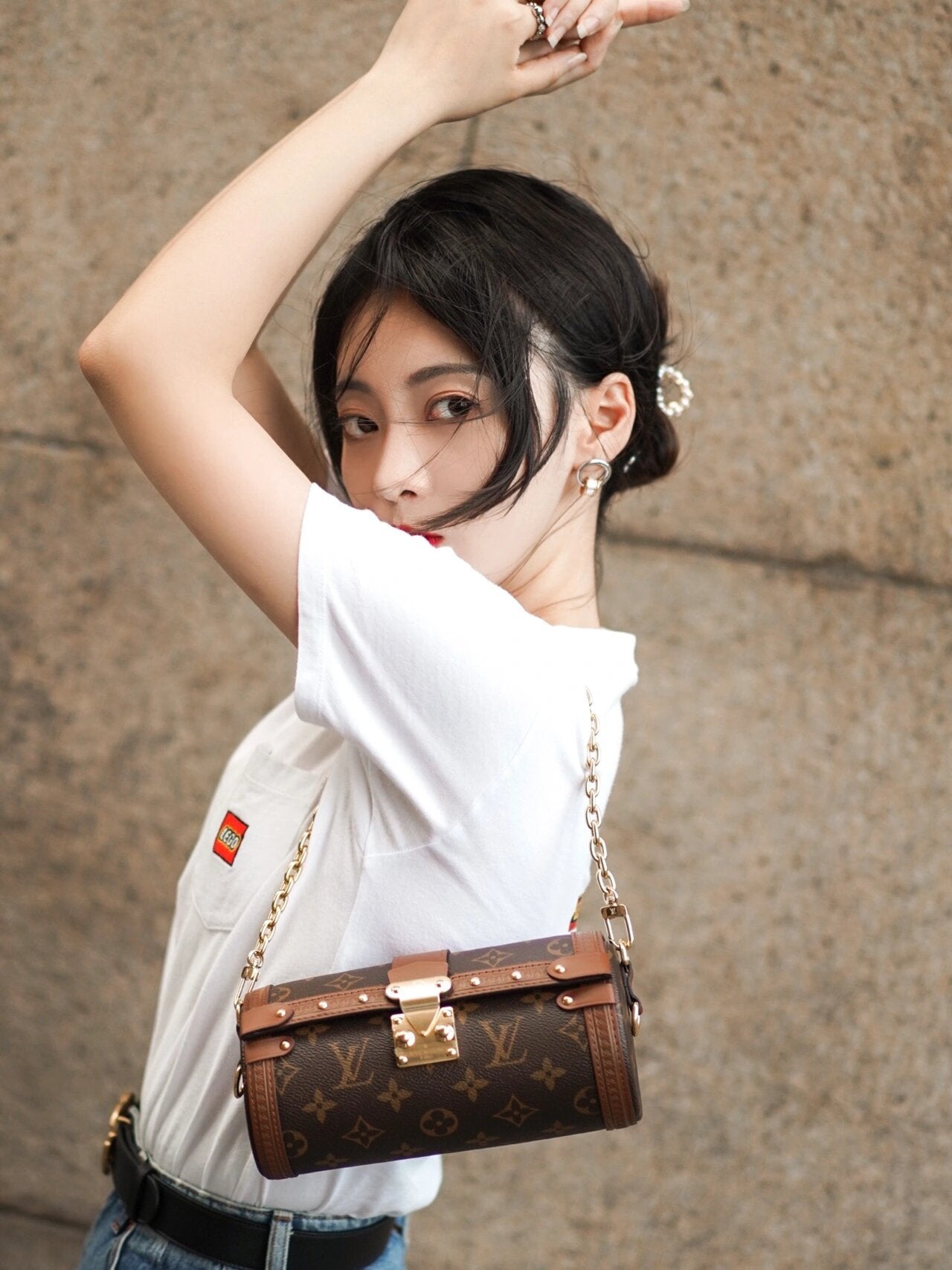 M57835 路L家-Papillon Trunk 圓筒肩背包