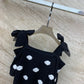 小香家-2403 立體山茶花刺繡露肩帶帶針織上衣