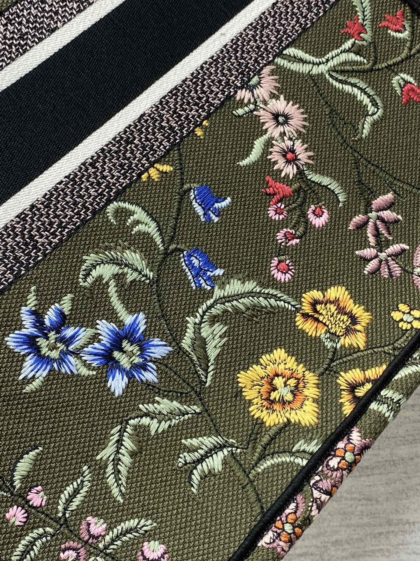 迪D家 Book Tote 刺繡字母軍綠花 大號41.5cm