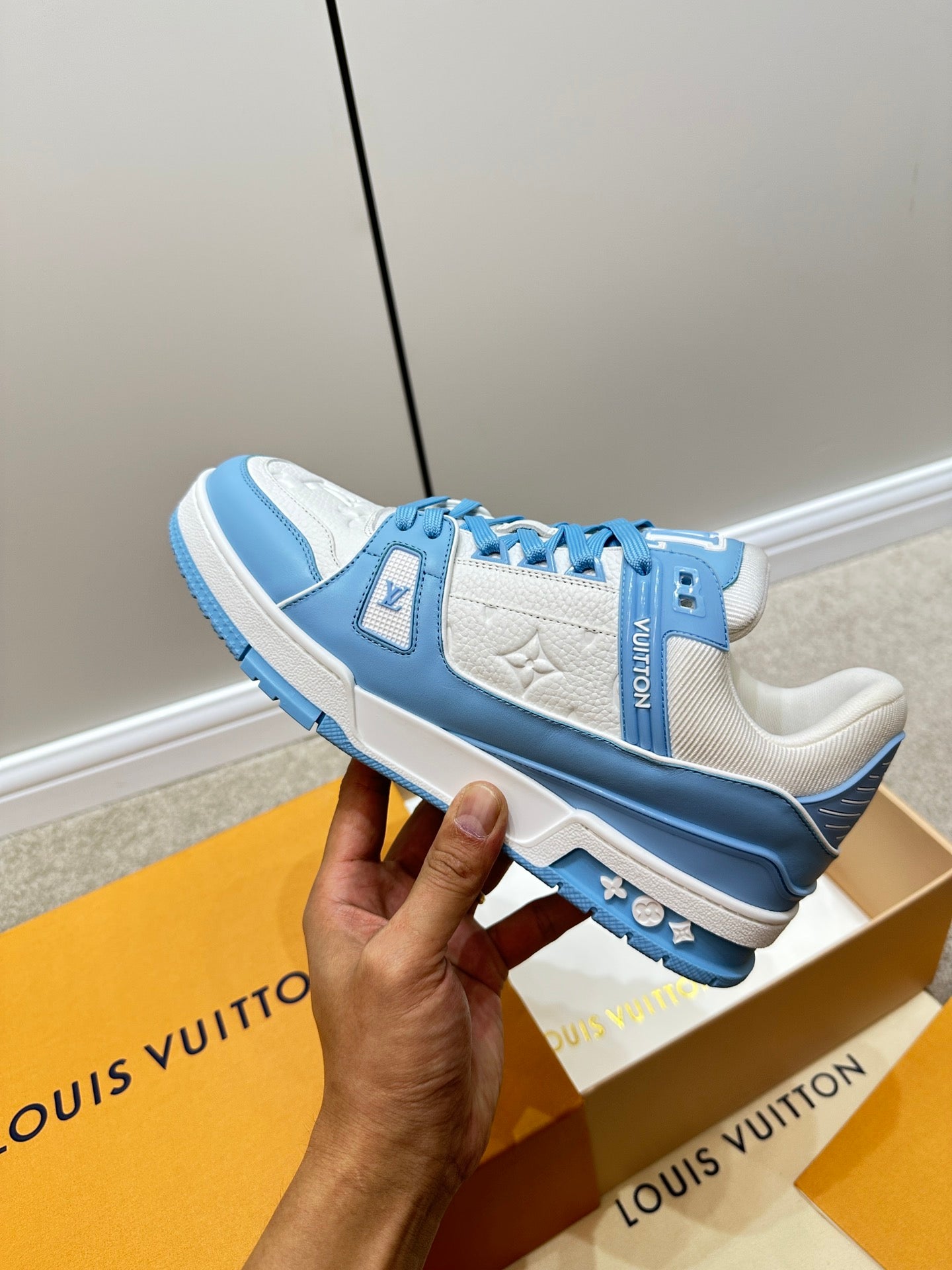 路L家-Trainer 運動鞋 白藍色