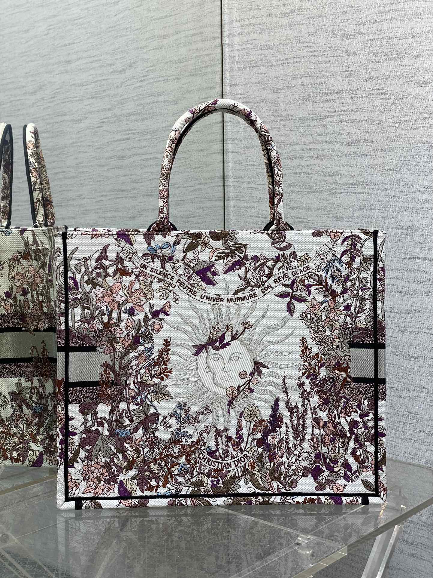 迪D家-2024春夏系列 Book Tote 太陽刺繡 白灰色 中號