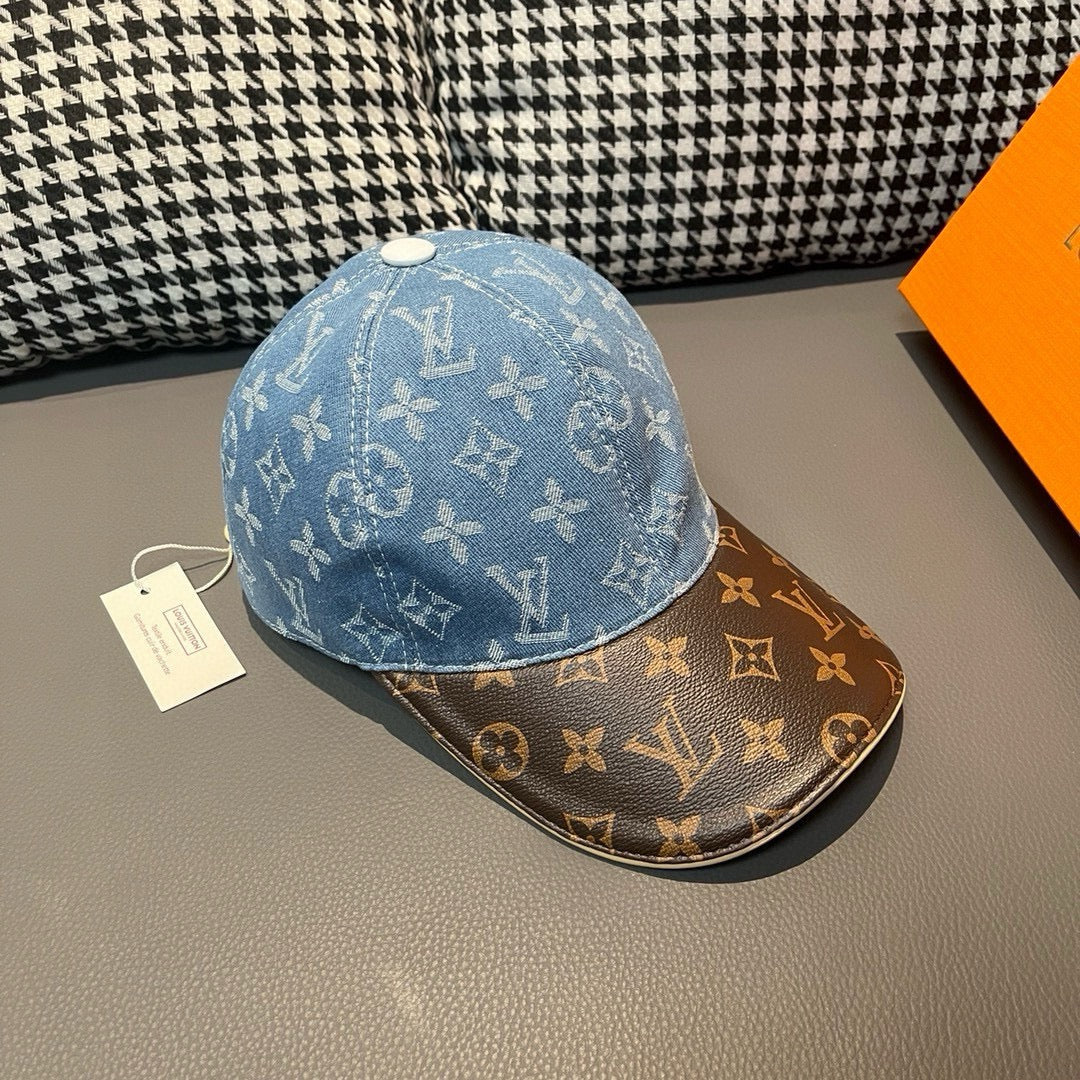 路L家-新款 老花牛仔拼皮鴨舌帽 淺藍色