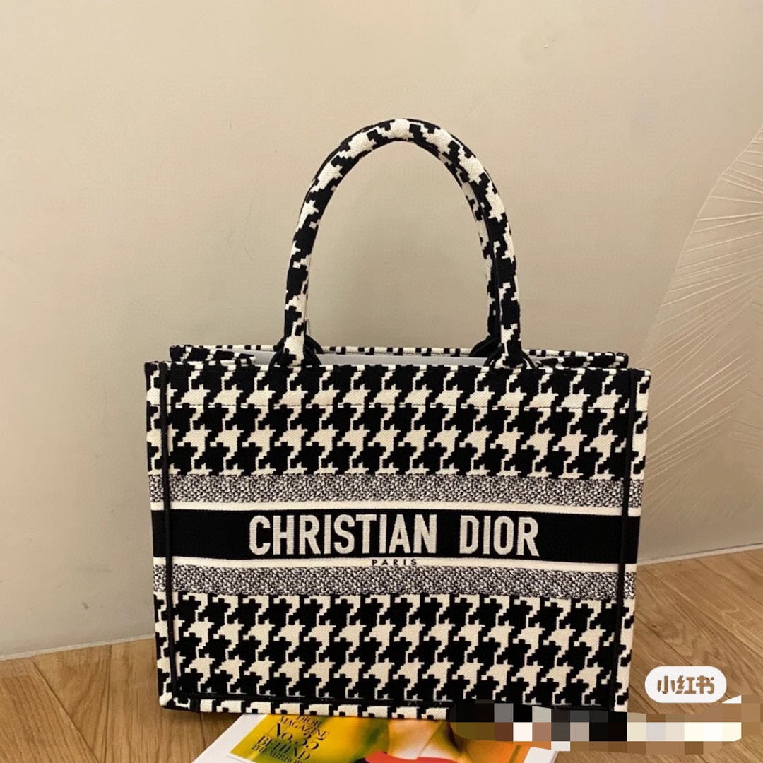 迪D家-最新款 Tote 黑白千鳥格 中號