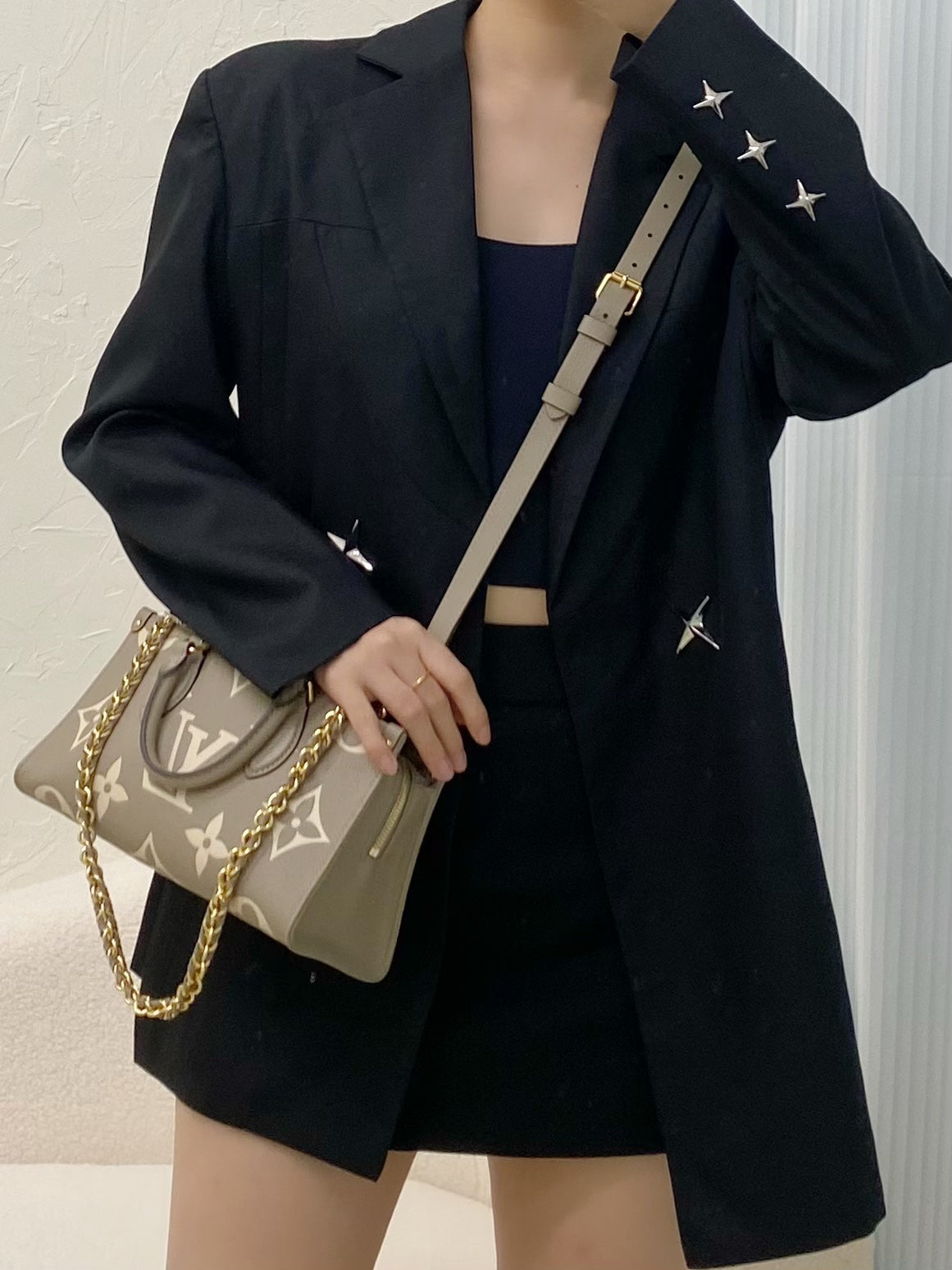 M23640 路L家-Cabas OnTheGo East West 金鍊印花老花 杏色