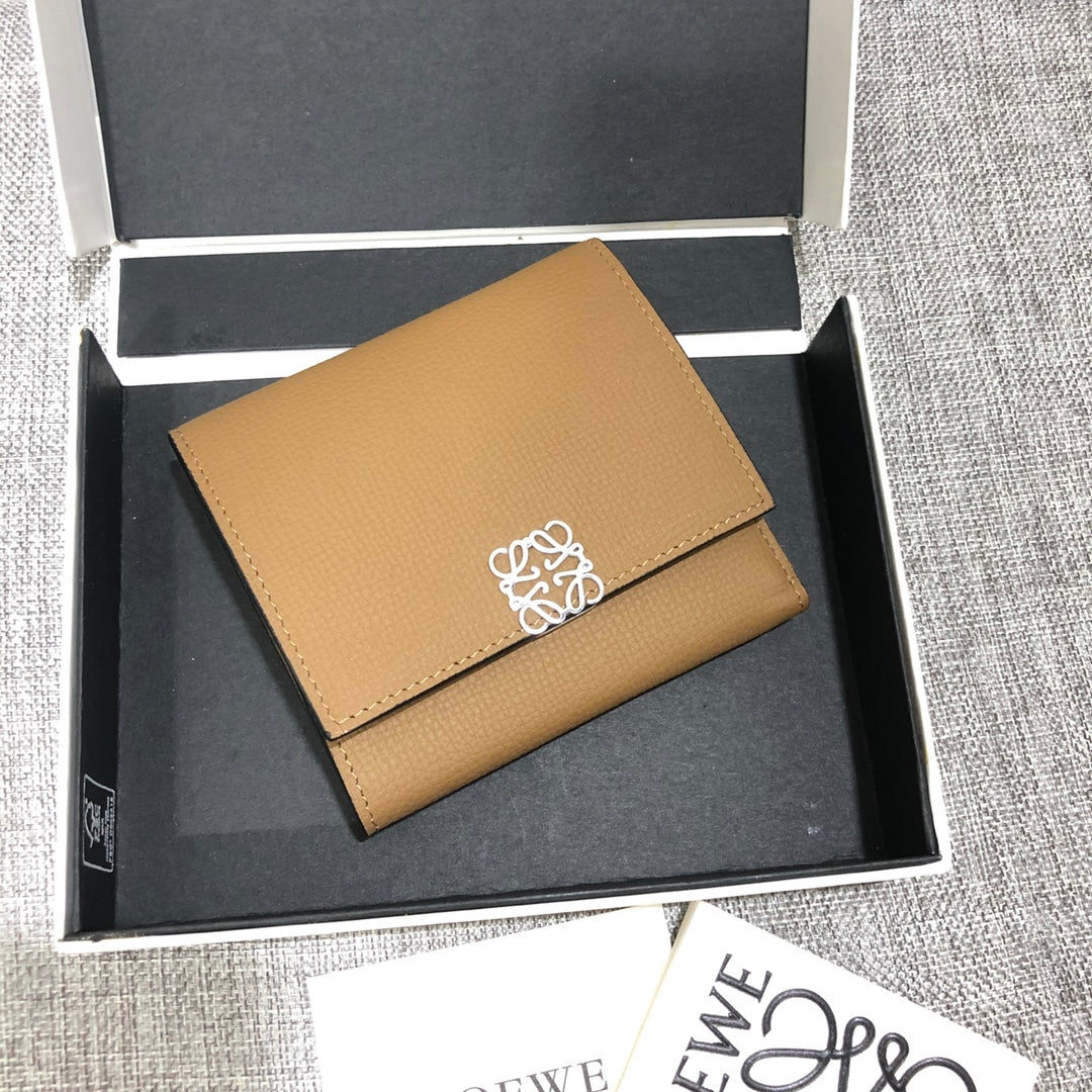 羅L威-Anagram系列 對折短款錢包 卡其色