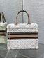 迪D家-Book Tote 2023秋冬毛毛系列 白杏色 小號